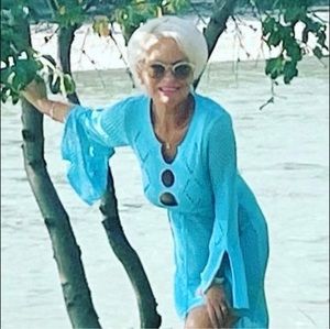 Meet your Posher, Dana